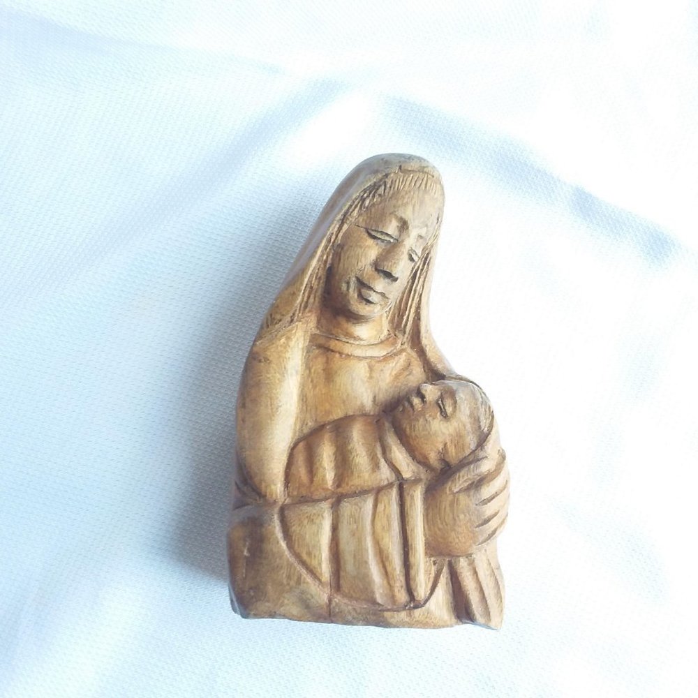 Vintage Carved wood Madonna and child Mary & Jesus